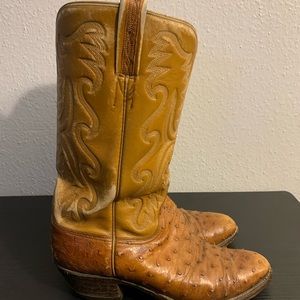 lucchese ostrich Cowboy boots 6429 ST mens size 8D. 
Pre-own